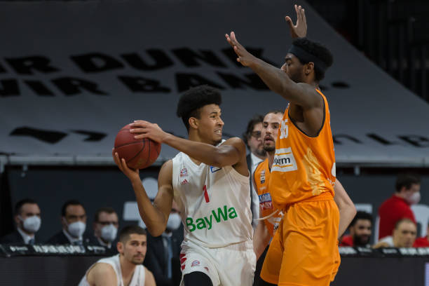 的拼搏感到 的拼搏感到