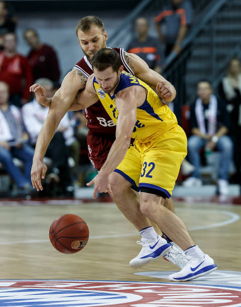 相比之下 相比之下